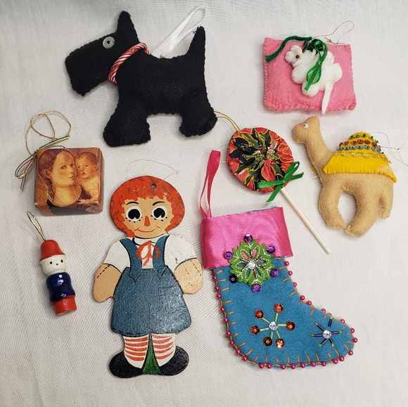 70s Vintage Handmade Christmas Ornaments Felt Wood Beaded Upcycled - Picture 1 of 2